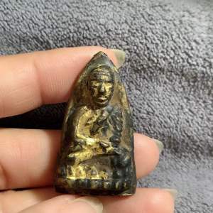 หลวงปู่ทวด หลังเตารีด พระเครื่อง ส่งตามรูป พ่อทวด