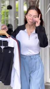 010 เสื้อแขนยาวคอปกซิปหน้า