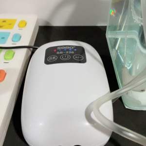 SOBO SB-238 ปั๊มอ๊อกซิเจนพาคุณพลาสติก หัวปลั๊ก USB สามารถเสียบพาวเวอร์แบ้งได้ มีปั๊มลม ราคาถูกต้อง