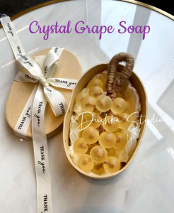 Crystal Essential Oils Strawberry Soap door gift