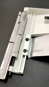 Penutup depan / Tutup Sampah Komplit Mesin jahit Obras 747/F Front Cover Obras M.J.M-35195