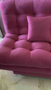 Sofa bed minimalis modern terbaru bantal warna pink
