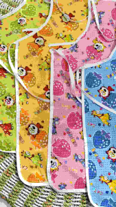 Apron Masak Celemek Motif Karakter Gemoy Bahan Katun 75x50 cm Ada Saku Apron Masak Dewasa