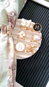 Ring Hijab Berkualitas: Motif Ukiran & Desain Elegan