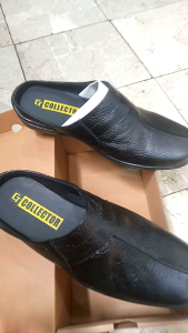 Sepatu Model Bustong Untuk Pria Dewasa