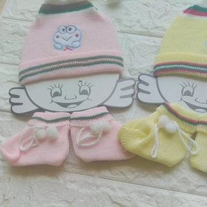 Topi Rajut Bayi Murah: Kupluk & Kaos Kaki Warna Random