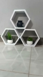 Rak Dingding Hrxagonal Hiasan Dingding Aesthetic Rak Dingding kayu