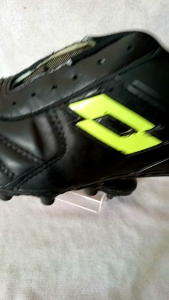 sepatu sepak bola kulit sapi sol sudah di jahit keliling