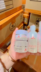 Maxie Premium Brigtening Series: Kemasan Baru & Kualitas Tinggi