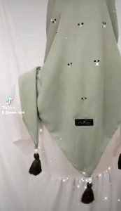 JILBAB SEGIEMPAT CLARISSA MIKI MATA HOTFIX TASSEL TERBARU BAHAN VOAL ANTI LICIN