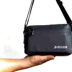 Handbag Tas Selempang Pria Arjuna Sling Bag Bahan PU balon Waterproof Anti Air