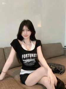 Áo thun nữ phối yếm cực xinh size 40-58kg