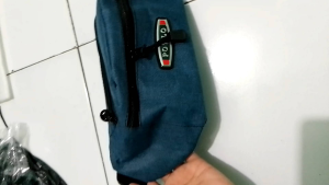 tas cowok kekinian slempang pria pinggang keren