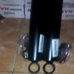 SHOCKBREAKER MOBIL MITSUBISHI L300 DAIHATSU ESPASS MERK KYB TYPE PREMIUM HARGA MURAH kiri + kanan