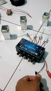 MODUL kedip 4CHANEL 12/24VOLT kendaraan mobil