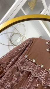 Gamis Brukat Kondangan: Pilihan Modis untuk Acara Pesta