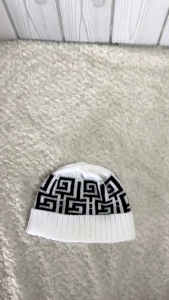 Pecic Rajut Kufi: Bahan, Desain & Busana Muslim Pria