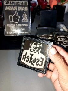 Stempel Cup Es Ukuran 6.5 x 6.5 cm bonus tinta