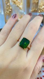 CINCIN EMAS BATU GIOK KOTAK HIJAU PERMATA CINCIN TITANIUM ANTI LUNTUR