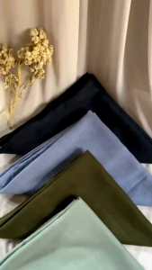 HIJAB SEGIEMPAT PARIS VOAL ULTRAFINE EXCLUSIVE/SCARF POLOS ANTI MLEYOT ANTI LETOY & MURAH