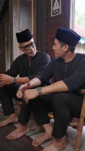 KURTA GORILLA BLACK BAJU RAYA 2026