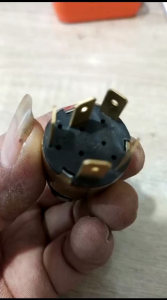 SWITCH BLOWER AC MOBIL UNIVERSAL KAKI 5