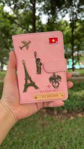 Bao da hộ chiếu Màu 21 có quai gài Hồng Retro - Pink Color chất PU cao cấp ngăn phụ chứa thẻ giấy tờ