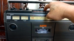 Cassette Hitachi TRK-5190 còn  mới keng xà beng zin nguyên bản.