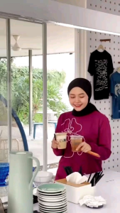 Kaosinn - Atasan Kaos Wanita Nameera Original | Motif Bunga Atas | Lengan Panjang Wudhu Friendly | Bahan Combed 20s Premium | Bisa Seragaman