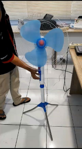 KIPAS ANGIN BERDIRI VOTRE 1601 KIPAS STAN FAN 16 INCHI
