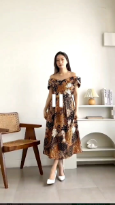 Dress Batik Remaja Mewah Full Skirt Motif Abstract Gaya Korea - Genevie Casual