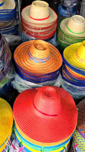 หมวก หมวกพลาสติกใบใหญ่หนา หมวกพลาสติกหมวกพลาสติกสาน หมวกชาวนา หมวกกีฬาสี แข็งแรง ทนทาน กันแดดกันฝน มีบริการเก็บเงินปลายทาง