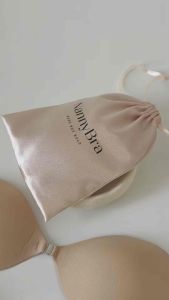 NannyBra บรากาวทรงกลมไร้ขอบ ติดแน่น กันน้ำ พร้อมถุงผ้าซาติน