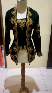 Kebaya Domas Bludru Bordir Kelabang Kuthu Baru Bordir Stick Corneli Erlaris