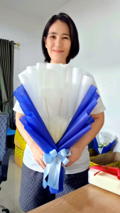 ช่อเปล่าสำหรับนำไปใส่ดอกไม้เอง💐 แถมที่เสียบธนบัตร 10 ชิ้น