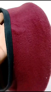 Baret Merah Maroon: Aksesori Penjagaan Hukum
