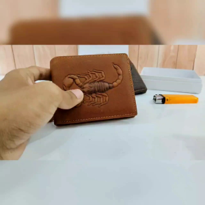 Dompet Kulit Sapi Motif Karakter: Desain Unik & Berkualitas