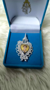 เข็มกลัดที่ระลึก พระพันปีหลวง เข็มกลัดล้อมเพชร งานคุณภาพ #พร้อมกล่อง# 3in1 เป็นล็อกเก็ต จี้ห้อยคอ เข็มกลัดติดเสื้อ