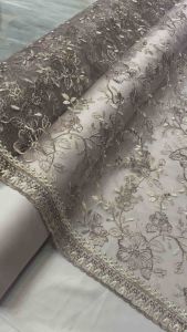 Bahan Kebaya Mewah Brokat Tile Embroidery Peony Bordir Tumpal Tepi 2Tone Warna Rosegold-Gold Harga Setengah Meter