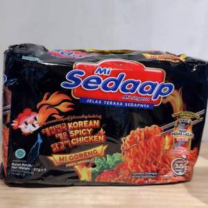 Black Mi Sedaap Korean Spicy Chicken Instant Noodles 85 g x 5