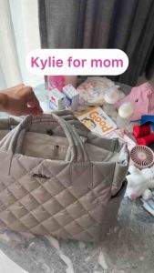 SAVE20% Kylie Tote Lada กระเป๋าคุณแม่ ใบใหญ่ช่องเยอะ เบามาก นุ่มมาก ขายดี ตั้งได้ อยู่ทรง ช่องรอบใบ