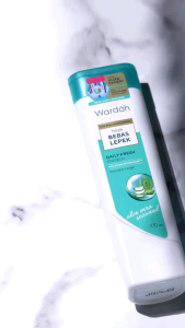 WARDAH SHAMPOO & CONDITIONER/DAILY FRESH HAIRFALL TREATMENT/SHAMPOO/CONDITIONER