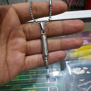 KALUNG BOLA LIONTIN PELURU BAHAN STAINLESS