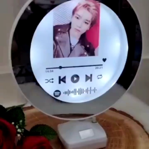 SEHARI JADI Cermin ajaib / magic mirror frame foto lampu LED hadiah kado gift hampers custom ultah anniversary wisuda wedding kado valentine natal unik mewah lucu bentuk bulat spotify