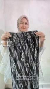 oneset kebaya wanita outer kebaya dan rok plisket batik premium untuk pesta lamaran wisuda bridesmaid