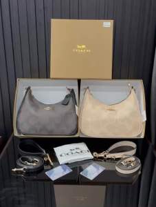 Túi C Hobo Fullbox Size 27cm (Auth Tuồn)