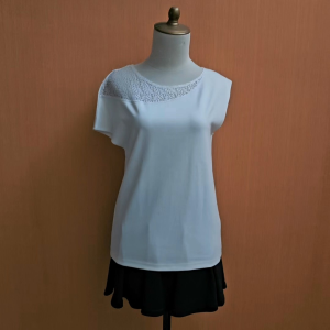 atasan kaos wanita putih SODA cewek S asimetris santai blouse cute