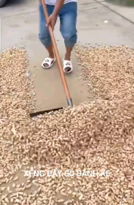 Xẻng Đại Đẩy Bằng Thép 28*70cm Có Bánh Xe Trợ Lực Chuyên Đẩy Lúa Ngô Dụng Cụ Nông Nghiệp