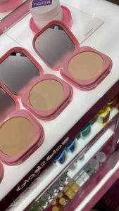 GLAD2GLOW Perfect Blurring Powder Foundation Make Up Matte 5 Shade