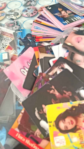 25 PCS PHOTO CARD JKT48 RUNDOM FREE GANTUNGAN KUNCI / PIN